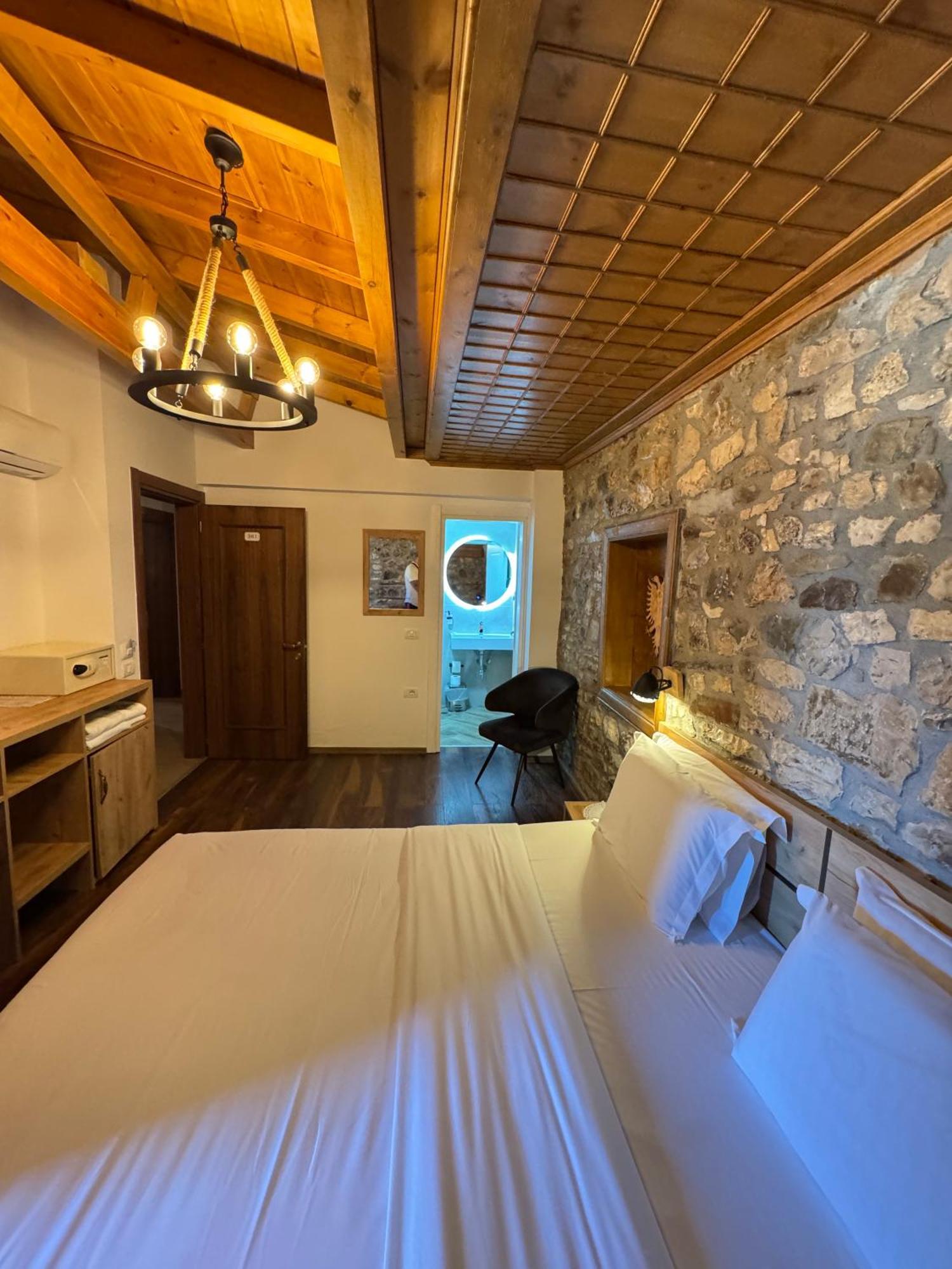 Hotel Ansel Berat Eksteriør bilde